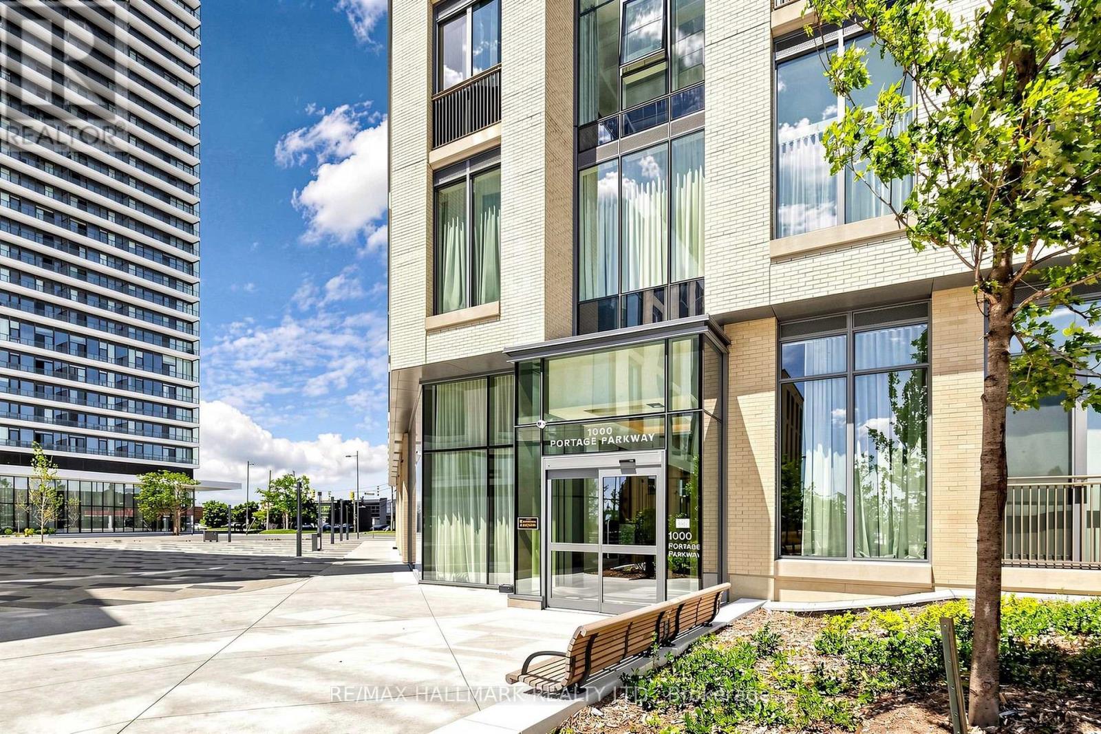 3302 - 1000 Portage Parkway N, Vaughan, Ontario  L4K 0L1 - Photo 2 - N13617736