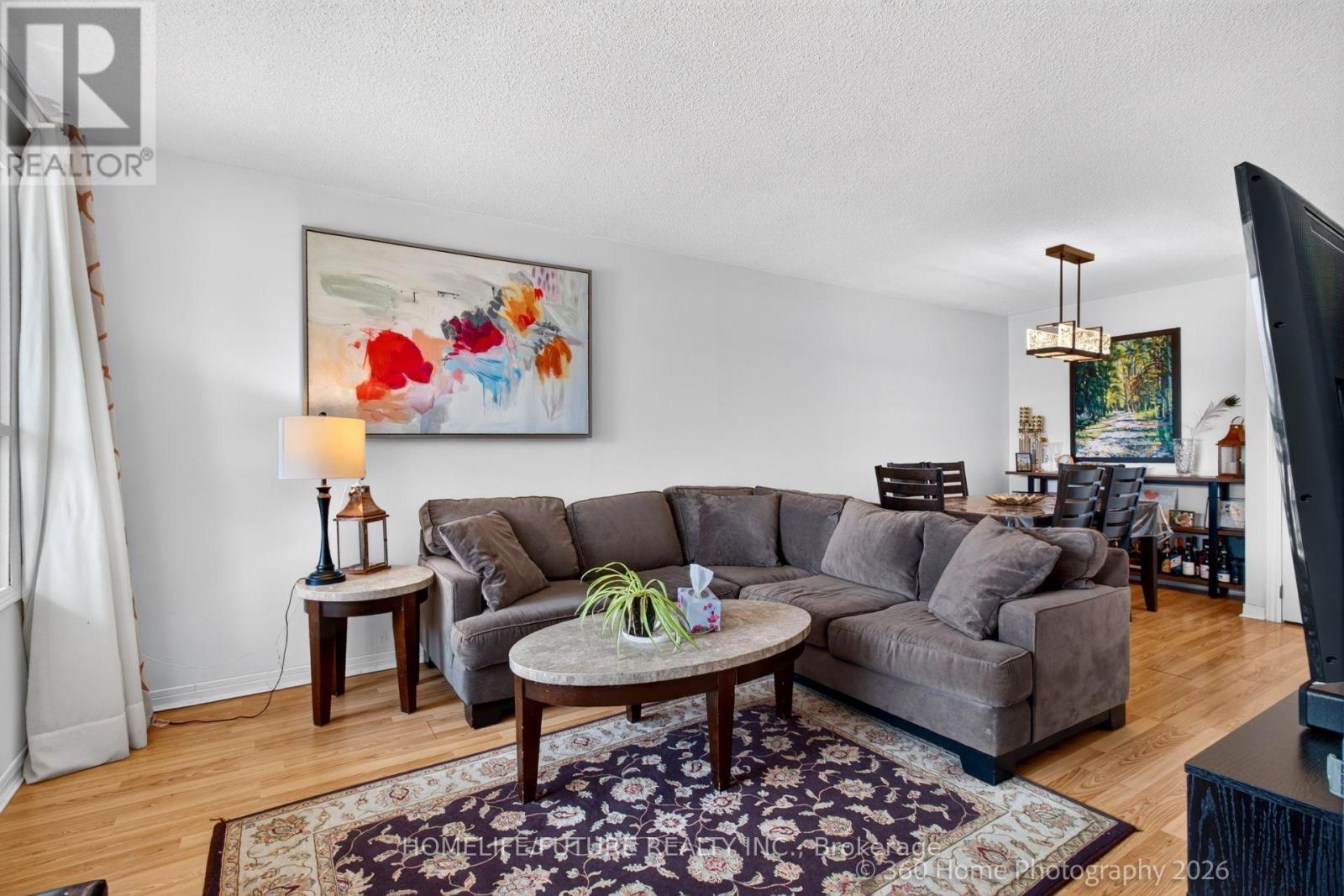 61 Turner Court, Bradford West Gwillimbury, Ontario  L3Z 2W7 - Photo 5 - N13617904