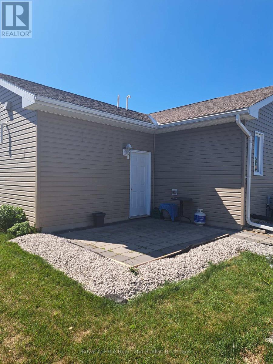 5 Kellestine Drive, Strathroy-Caradoc, Ontario N6G 0C5 - Photo 18 - X13611718