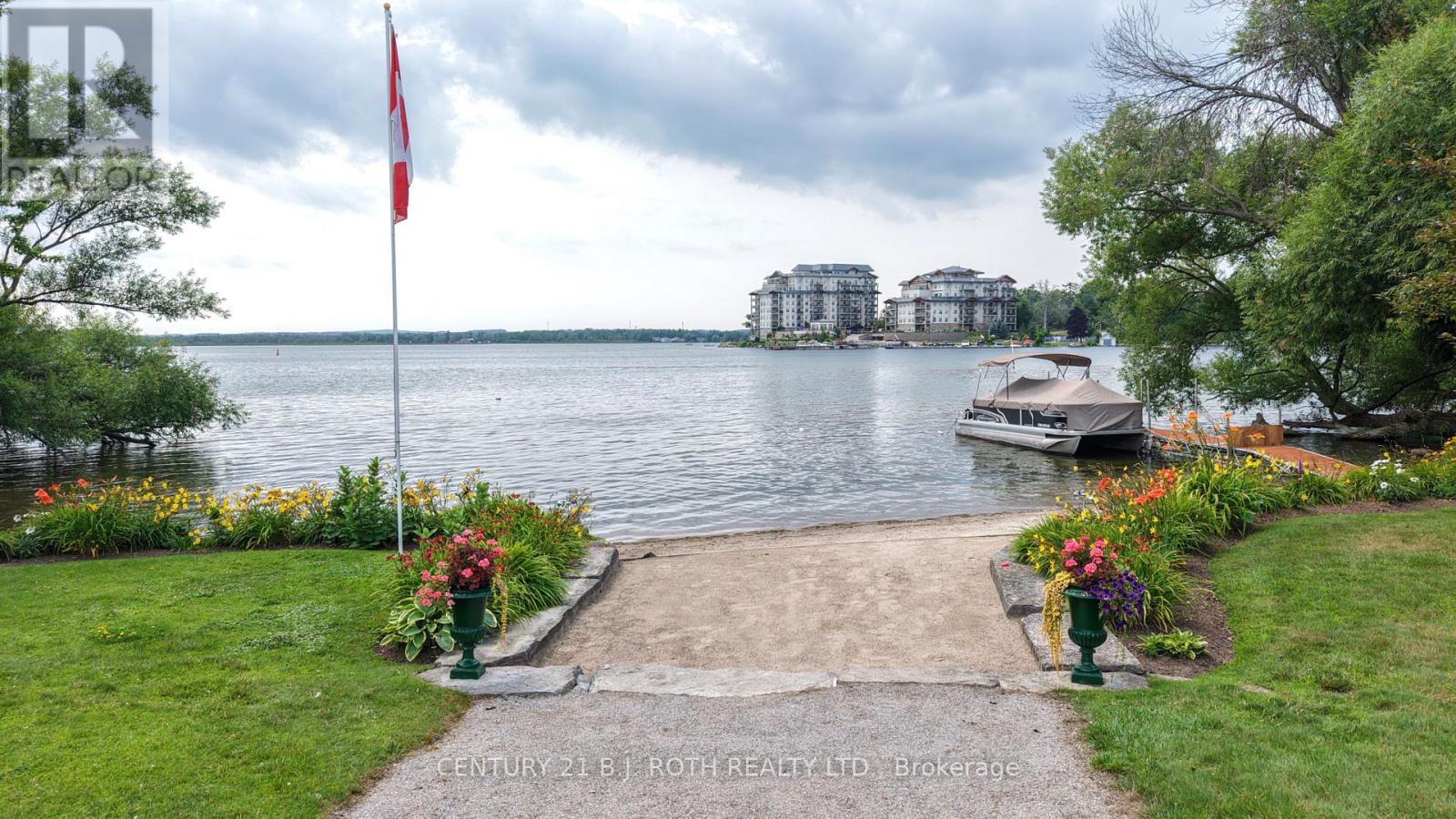 201 - 43 Creighton Street, Ramara, Ontario  L3V 1B1 - Photo 2 - S13617874