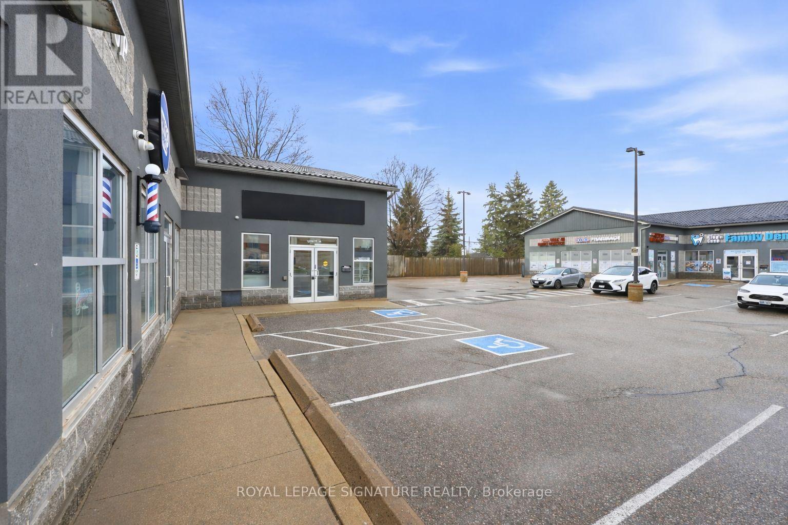 158 Guelph Street, Halton Hills, Ontario  L7G 4A6 - Photo 3 - W13617814