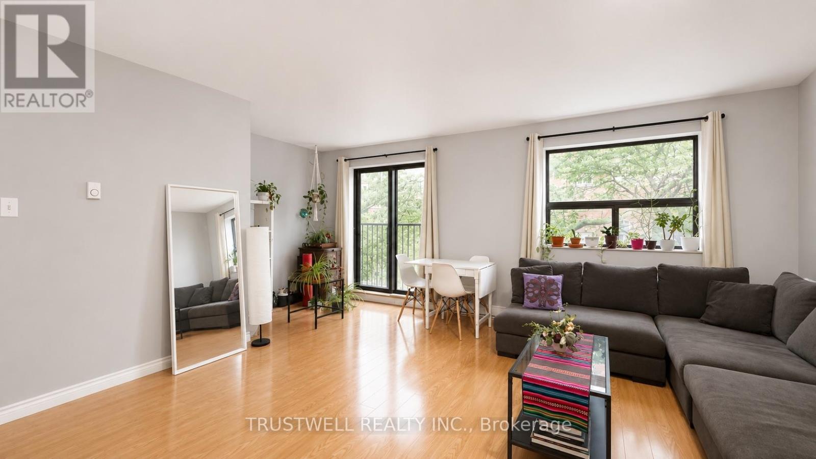 Apt A - 122 Atlantic Avenue, Toronto, Ontario  M6K 1X9 - Photo 1 - W13617844