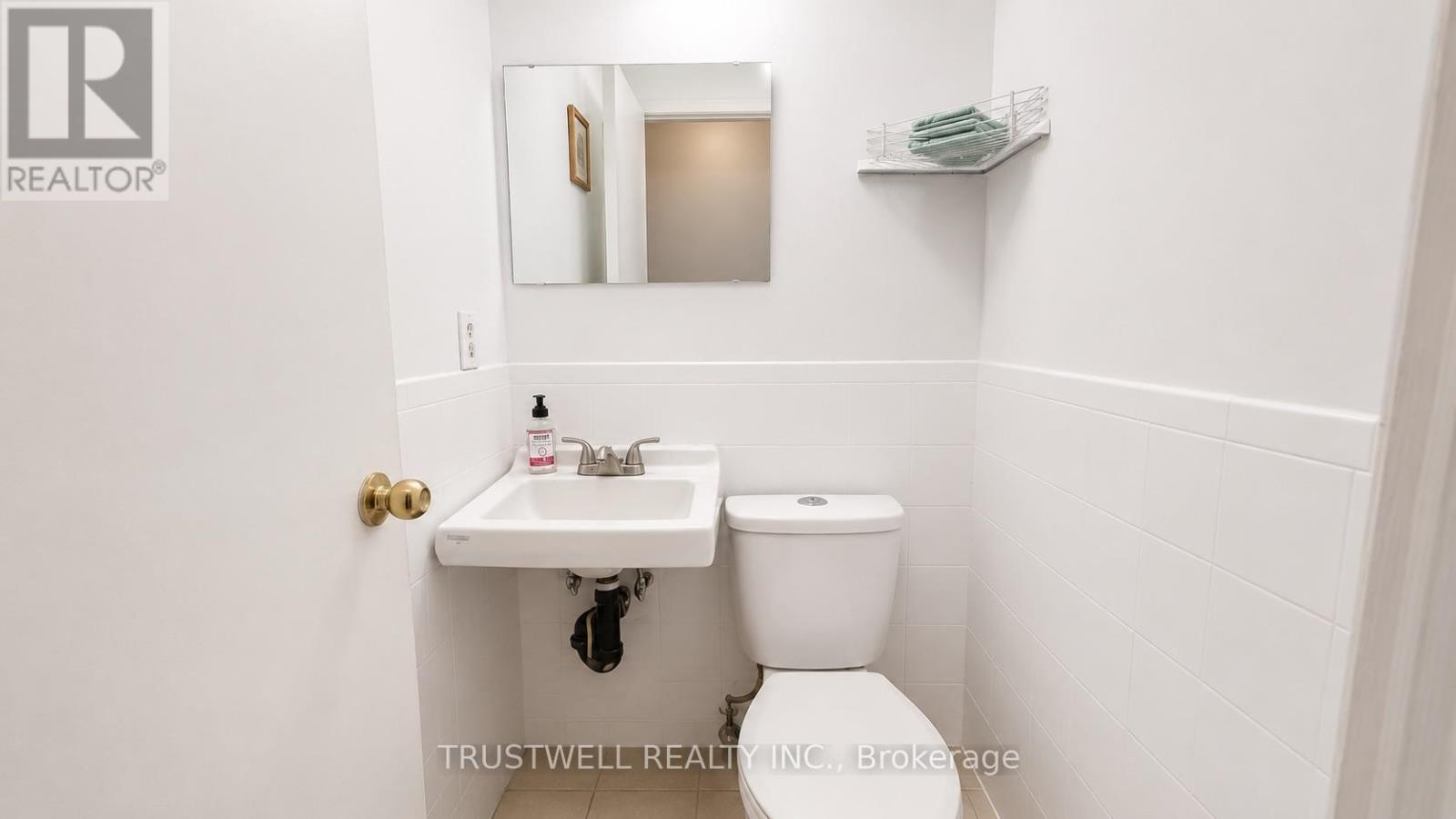 Apt A - 122 Atlantic Avenue, Toronto, Ontario  M6K 1X9 - Photo 7 - W13617844