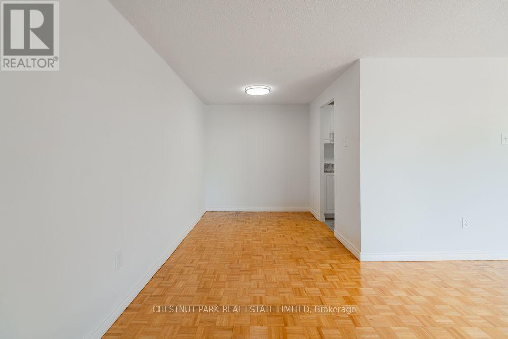 202 - 1060 Caven Street, Mississauga, Ontario  L5G 4J5 - Photo 14 - W13603750