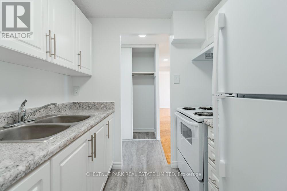202 - 1060 Caven Street, Mississauga, Ontario  L5G 4J5 - Photo 10 - W13603750