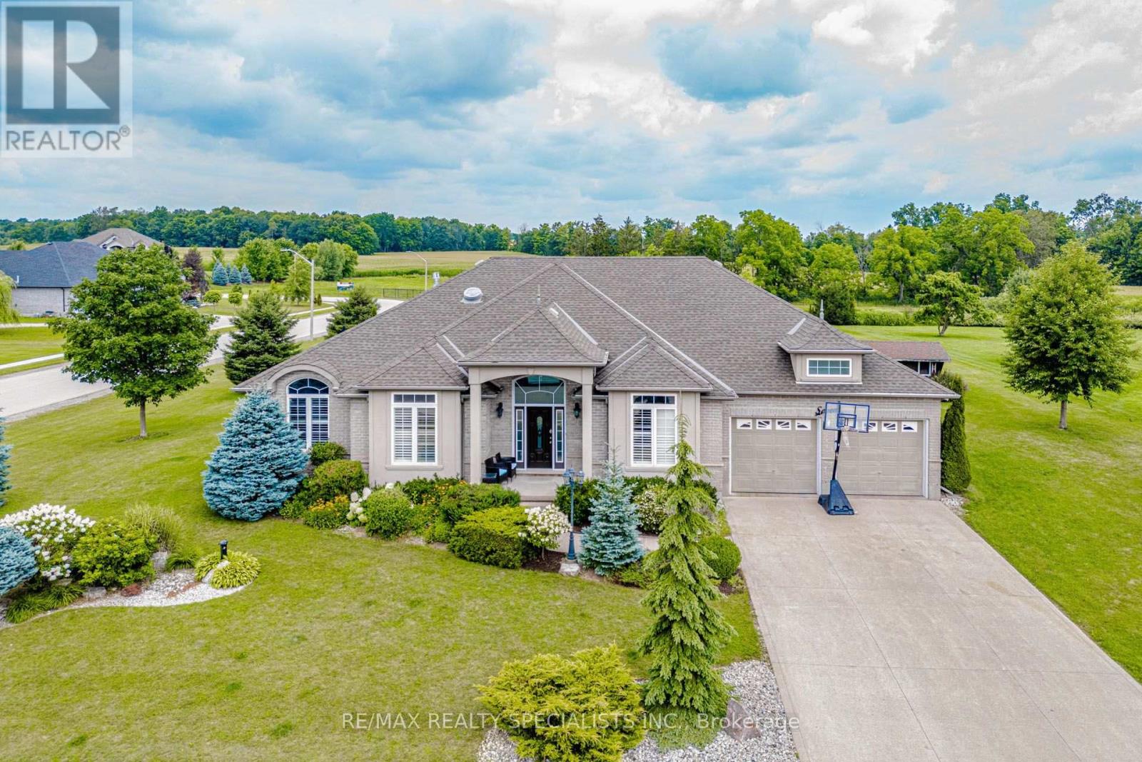 7 Snyder Court, Norwich, Ontario  N0J 1C0 - Photo 2 - X13617746