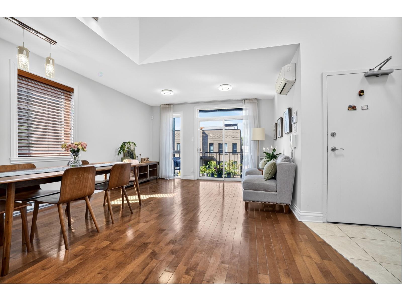 727 Rue Filiatrault|#201 Montréal (Saint-Laurent) Quebec Canada H7L3V3 2