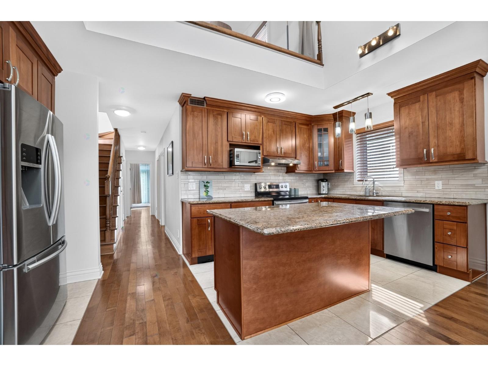 727 Rue Filiatrault|#201 Montréal (Saint-Laurent) Quebec Canada H7L3V3 5