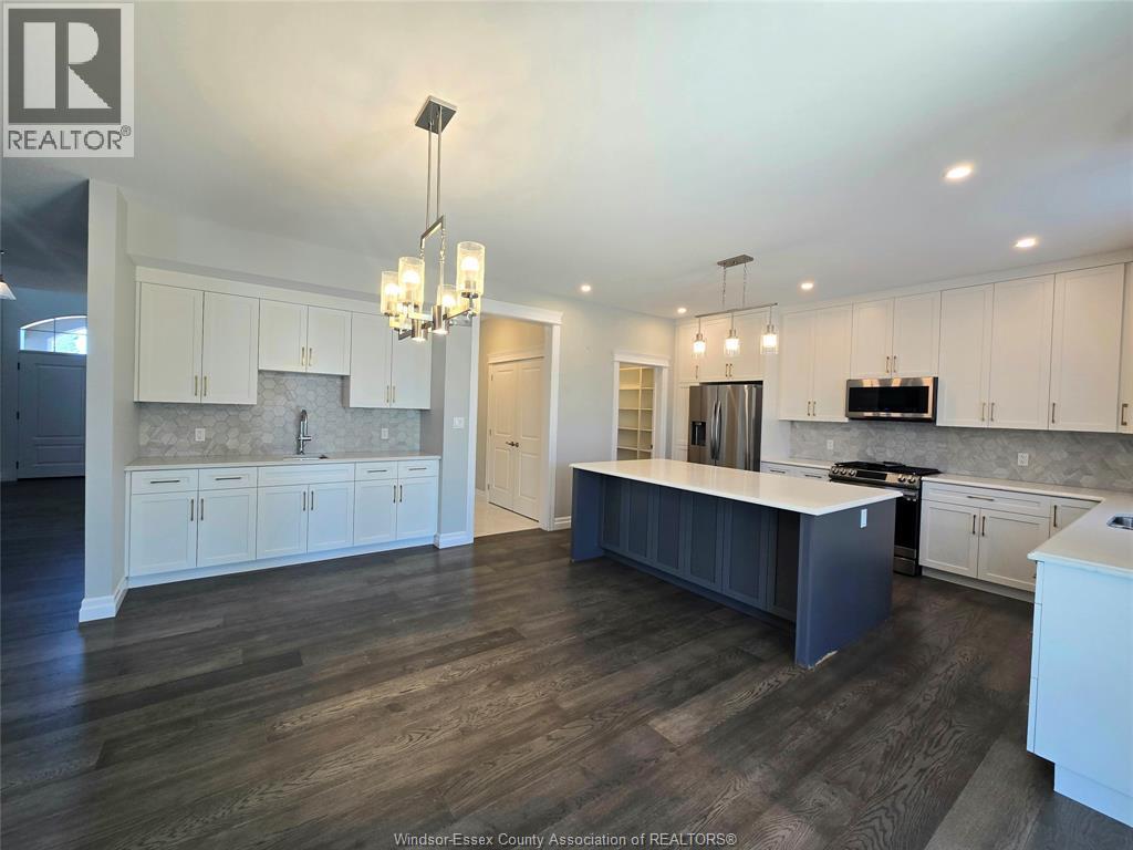 310 Blake Avenue, Belle River, Ontario  N8L 1B6 - Photo 2 - 26018339