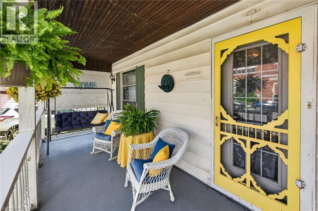 115 Helena Street, Dunnville, Ontario  N1A 2S4 - Photo 4 - 40846663