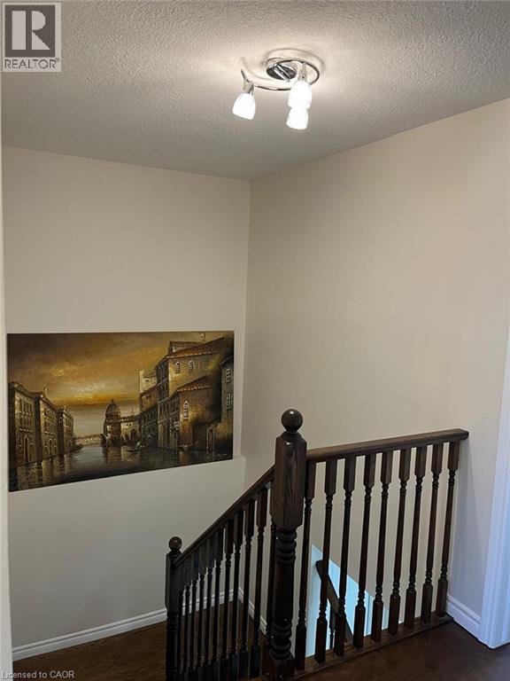 1367 Upper Paradise Road, Hamilton, Ontario  L9B 0C2 - Photo 13 - 40851751