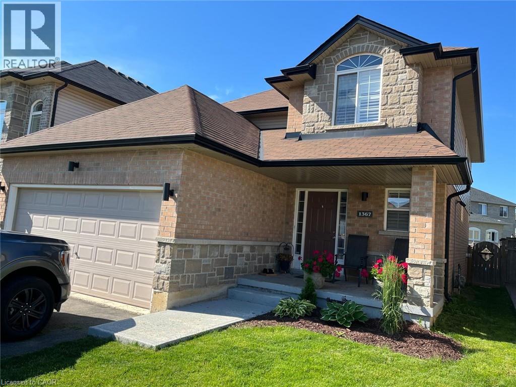 1367 Upper Paradise Road, Hamilton, Ontario  L9B 0C2 - Photo 1 - 40851751