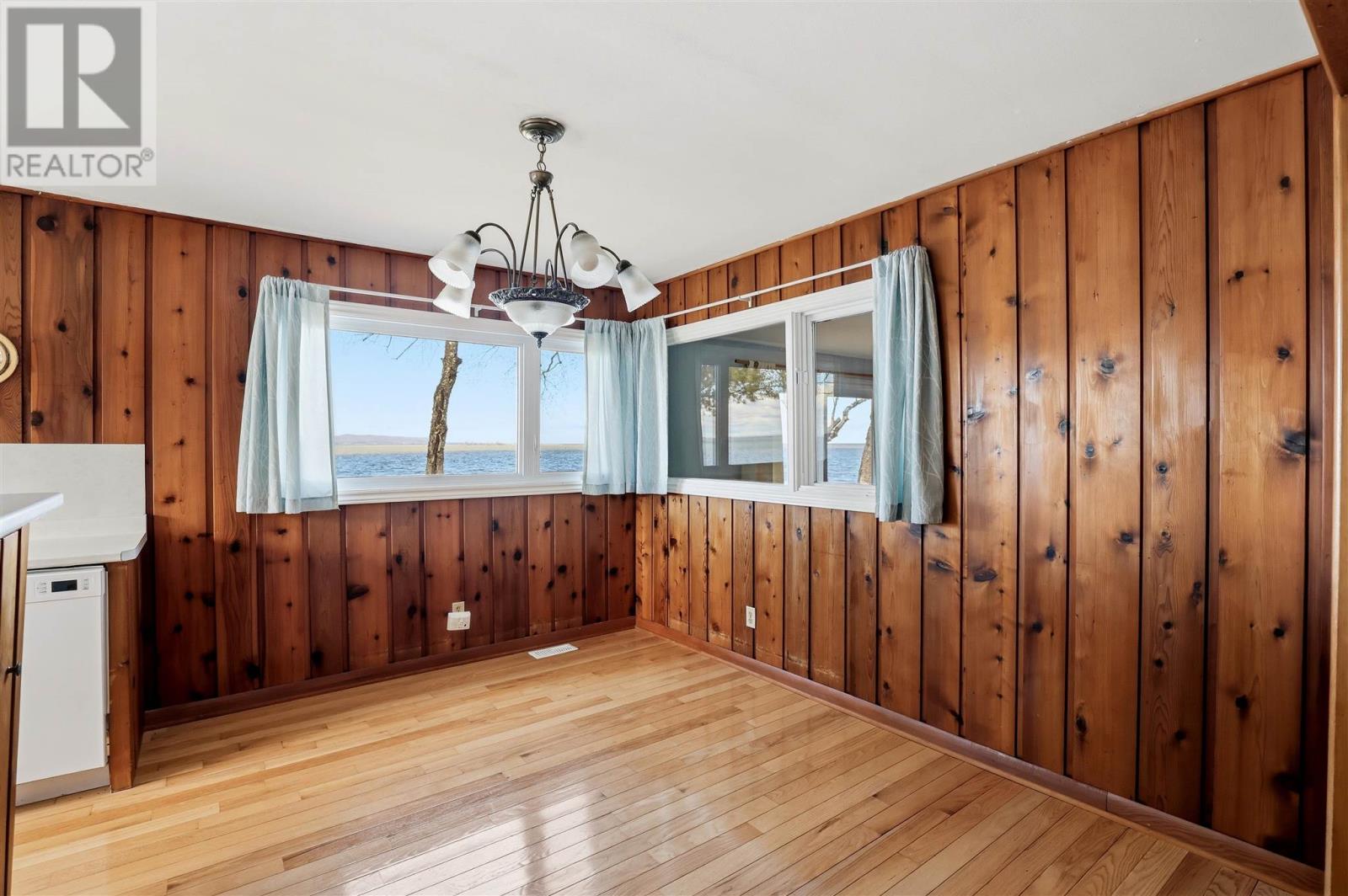 365 Sunnyside Beach Rd, Sault Ste. Marie, Ontario  P6A 5K6 - Photo 20 - SM260989