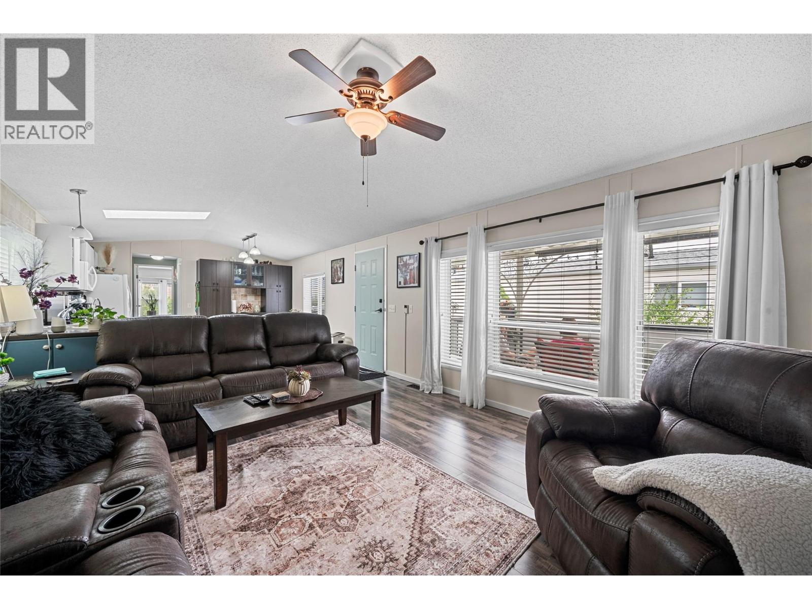 4965 Pine Acres Road Unit# 61, Chase, British Columbia  V0E 1M3 - Photo 4 - 10394789