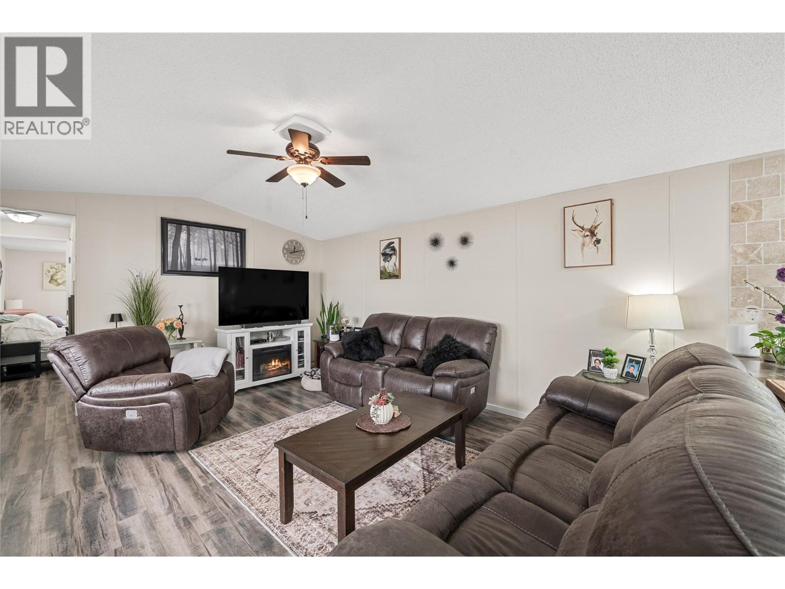 4965 Pine Acres Road Unit# 61, Chase, British Columbia  V0E 1M3 - Photo 8 - 10394789