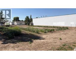 319 2 Avenue N, Vauxhall, Alberta