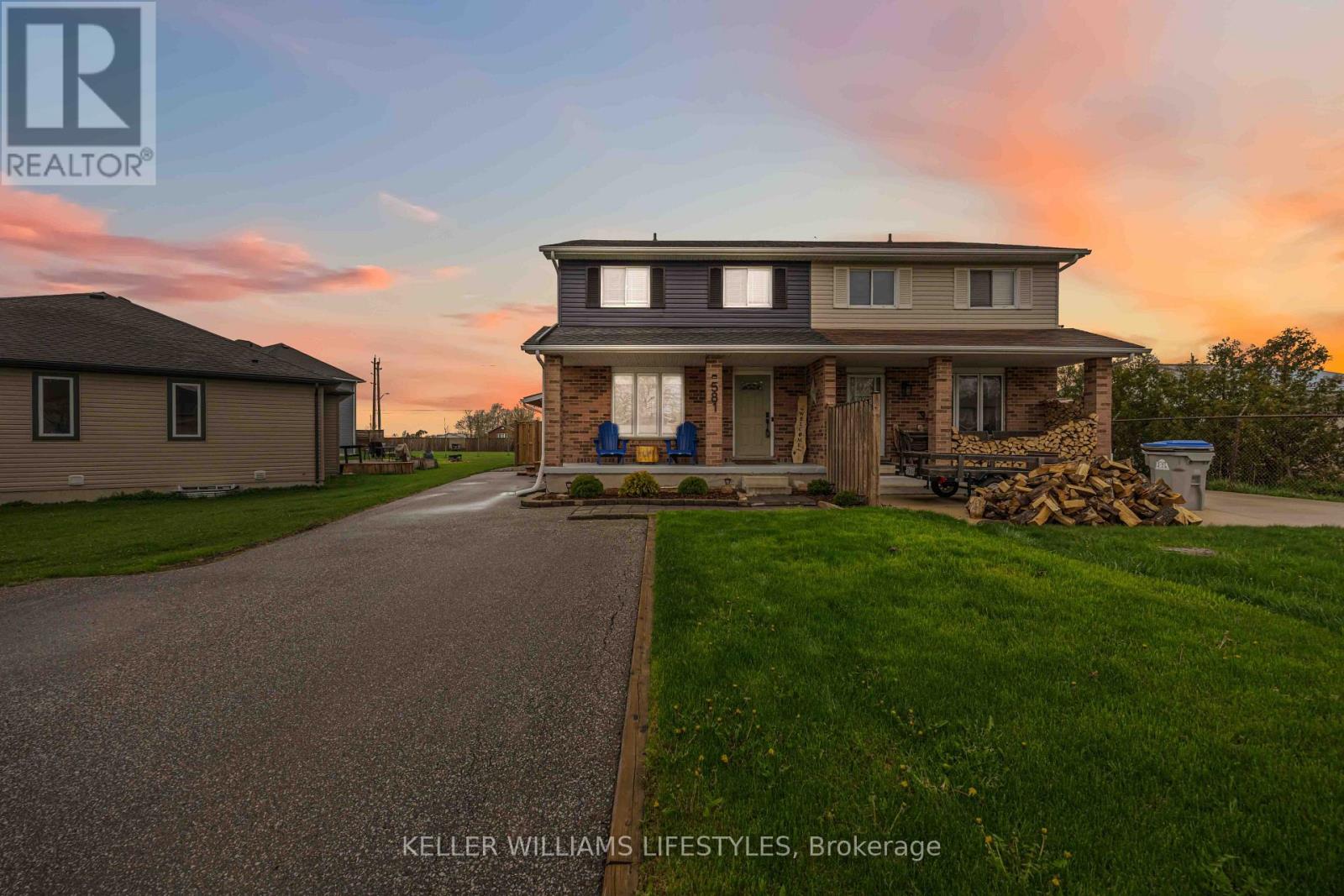 581 SCENIC DRIVE, Warwick, Ontario