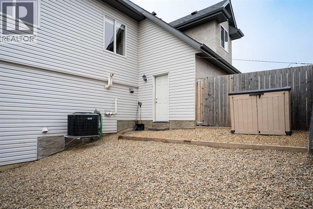 105 Lindstrom Crescent, Fort Mcmurray, Alberta  T9K 2N7 - Photo 42 - A2330830