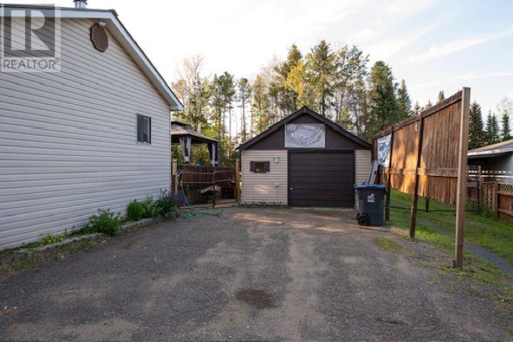 2367 Rosslyn Road, Thunder Bay, Ontario  P7K 1G5 - Photo 2 - TB2601925