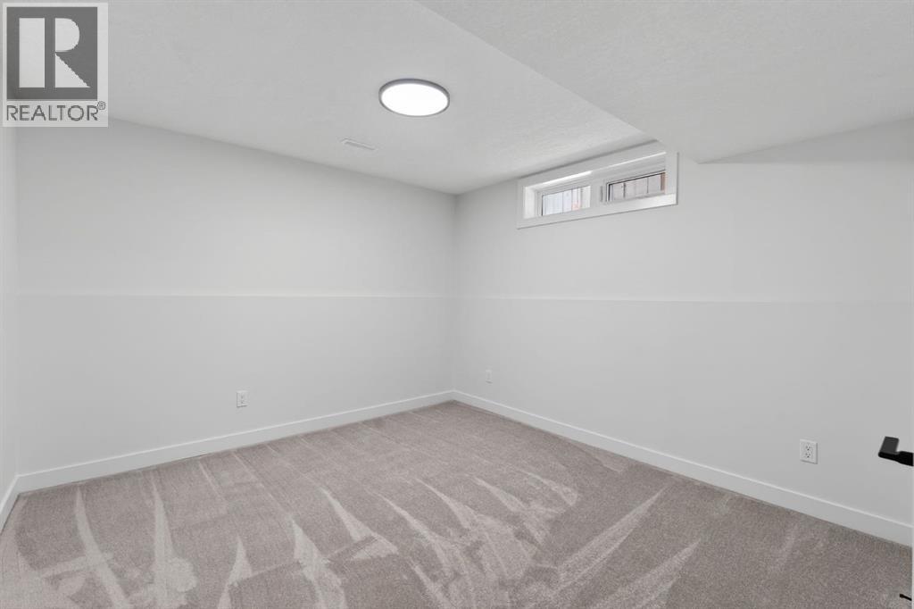 40 Bernard Way Nw, Calgary, Alberta  T3K 2E9 - Photo 34 - A2330085