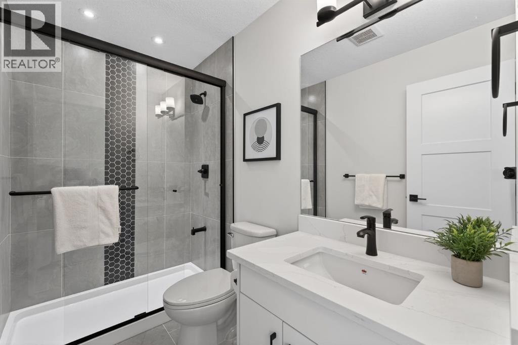 40 Bernard Way Nw, Calgary, Alberta  T3K 2E9 - Photo 21 - A2330085