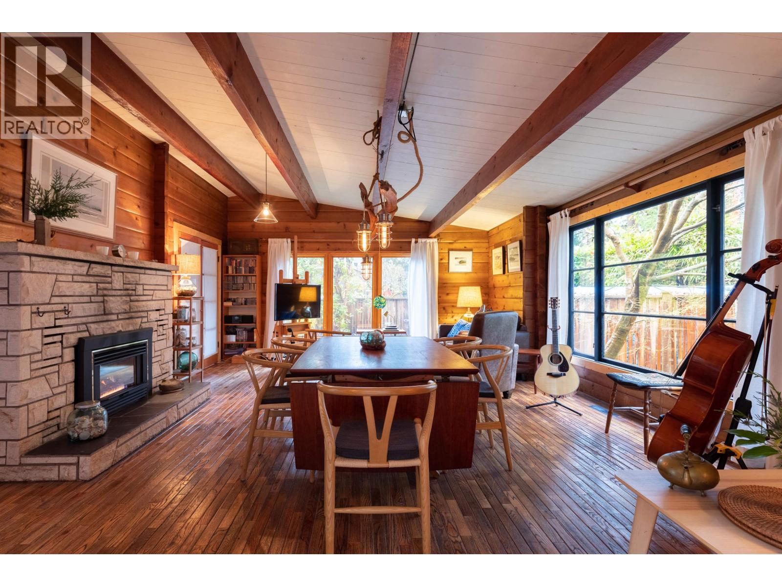 5817 EAGLE ISLAND, West Vancouver, British Columbia