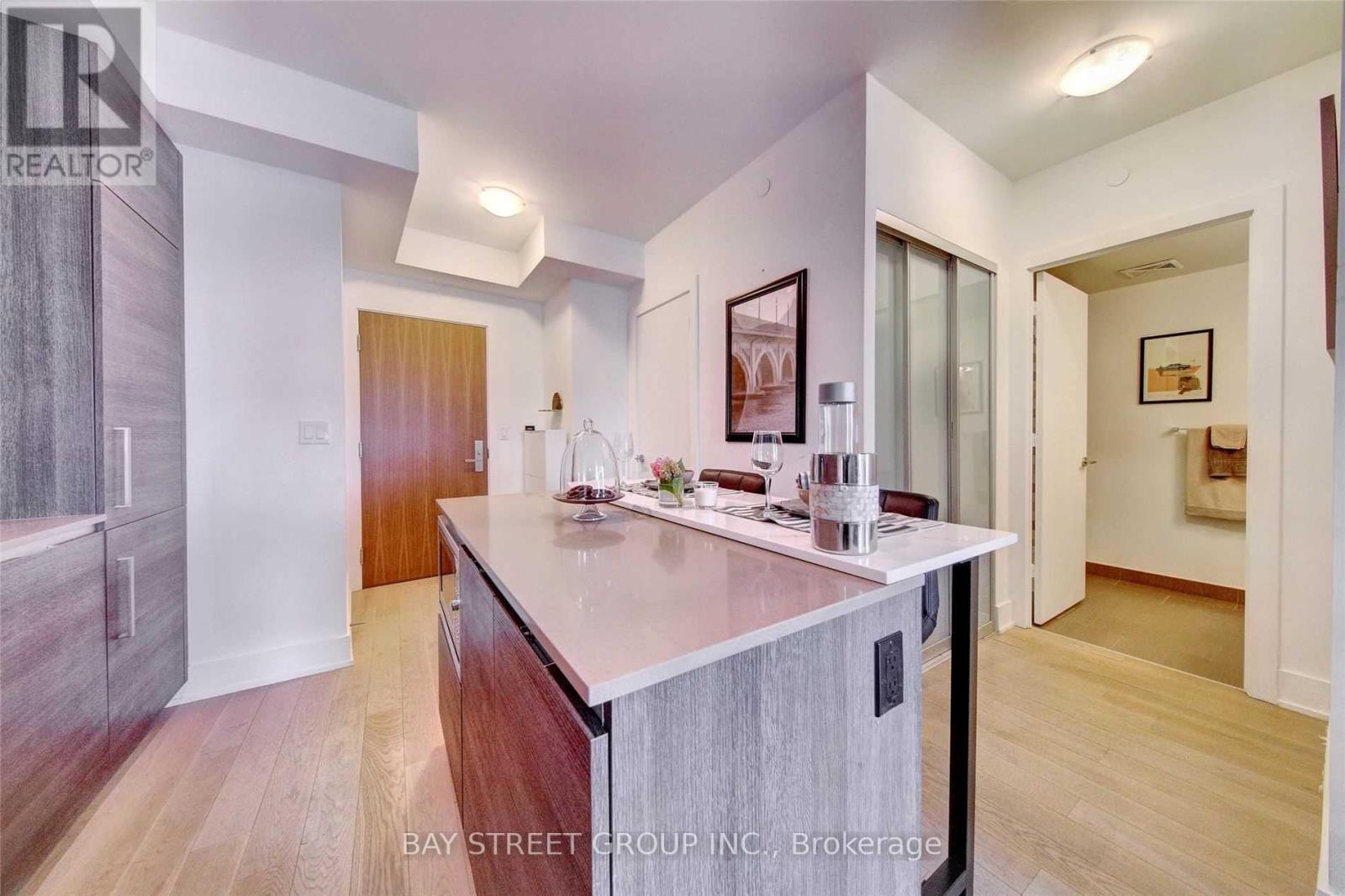 1409 - 200 Bloor Street W, Toronto, Ontario  M5S 0B1 - Photo 14 - C13617958