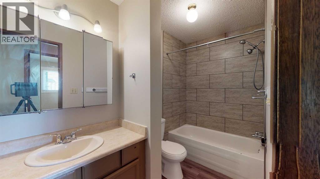 9316 70a Avenue, Grande Prairie, Alberta  T8V 6C9 - Photo 12 - A2282363