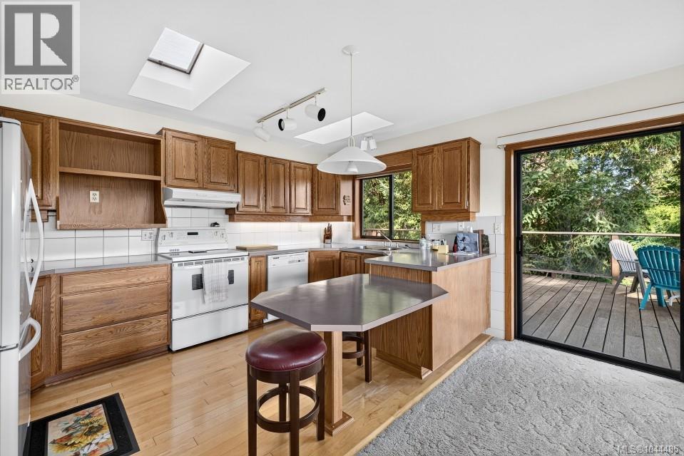 134 Quebec Lane Salt Spring British Columbia Canada V8K2L4 2