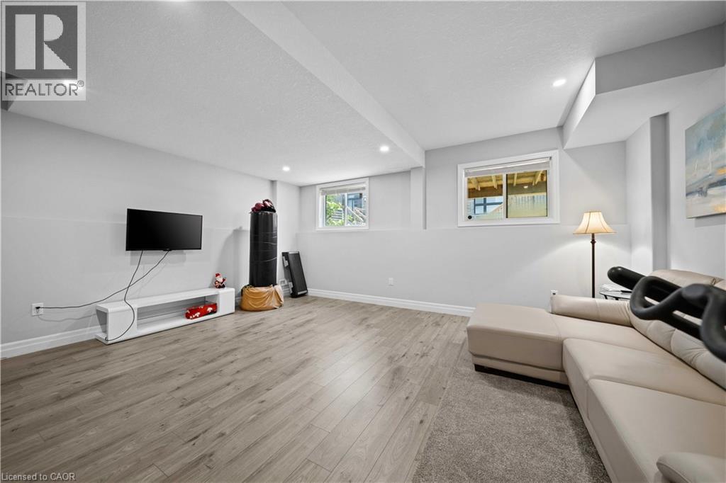 811 Sarnia Road Unit# 18, London, Ontario  N6H 0K3 - Photo 31 - 40851117