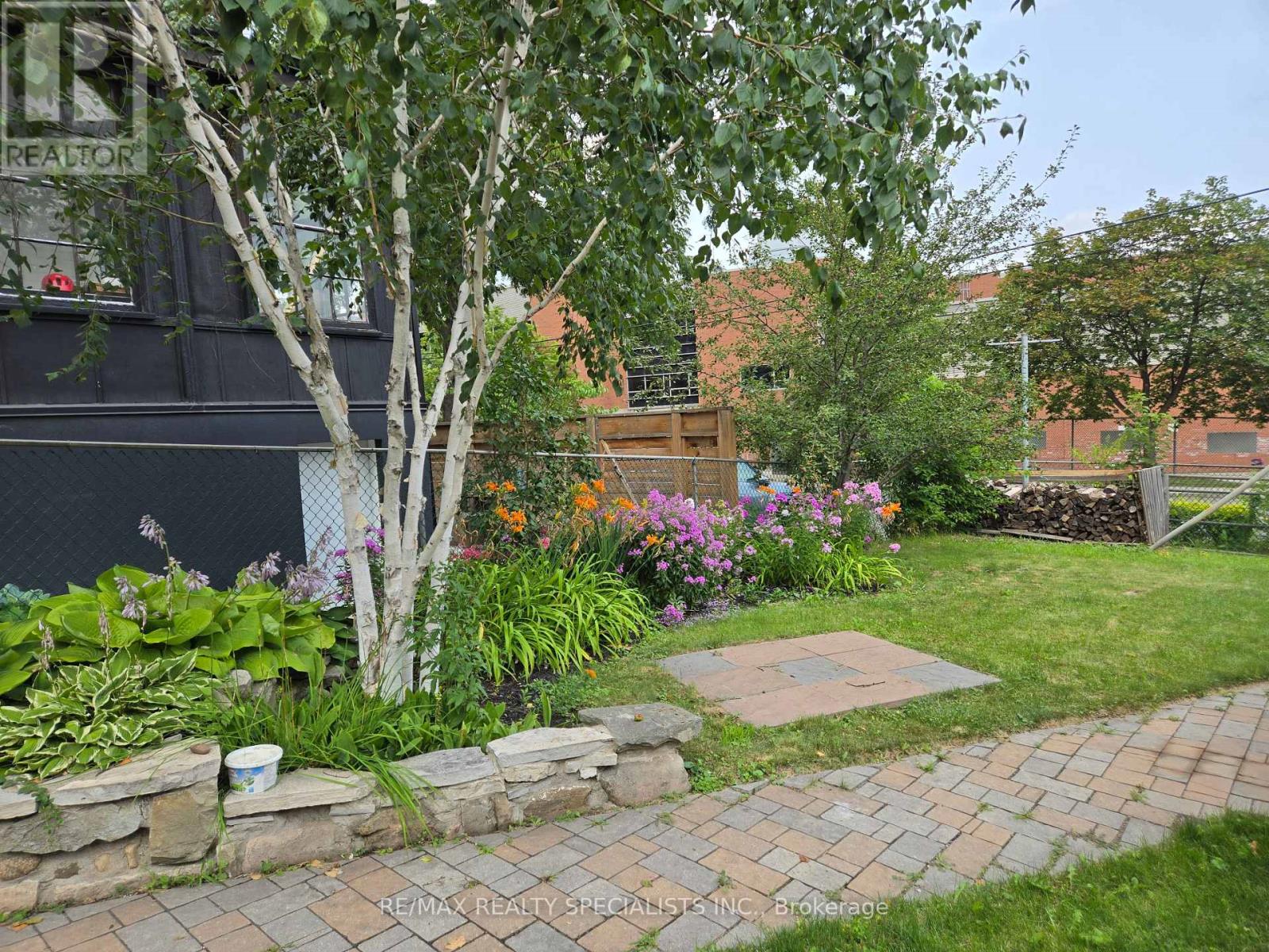 17 Foster Avenue, Hamilton, Ontario  L8N 1Z7 - Photo 5 - X13111770