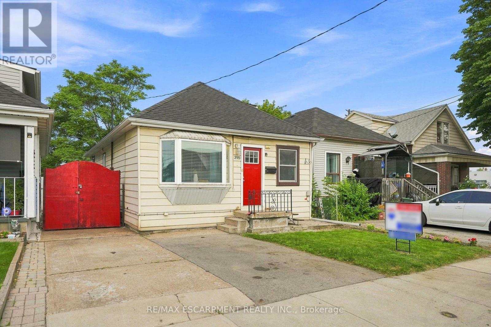 395 Avondale Street, Hamilton, Ontario  L8L 7C8 - Photo 2 - X13617988