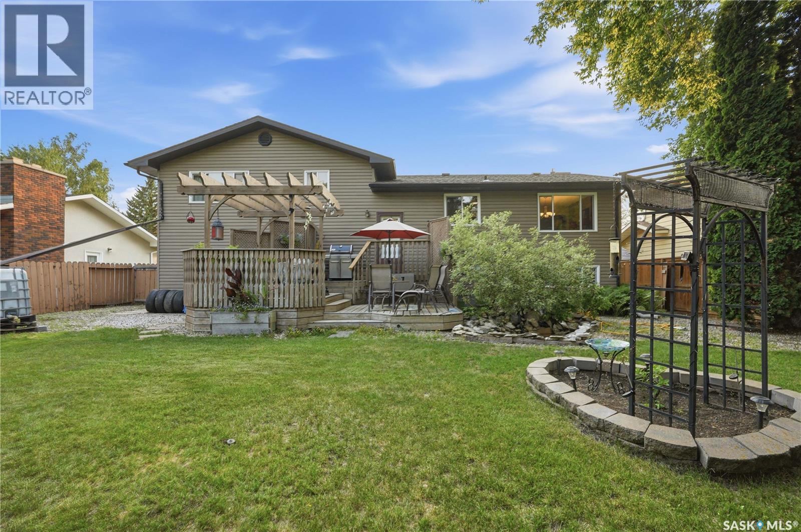 123 Trent Crescent, Saskatoon, Saskatchewan  S7H 4V1 - Photo 43 - SK043921