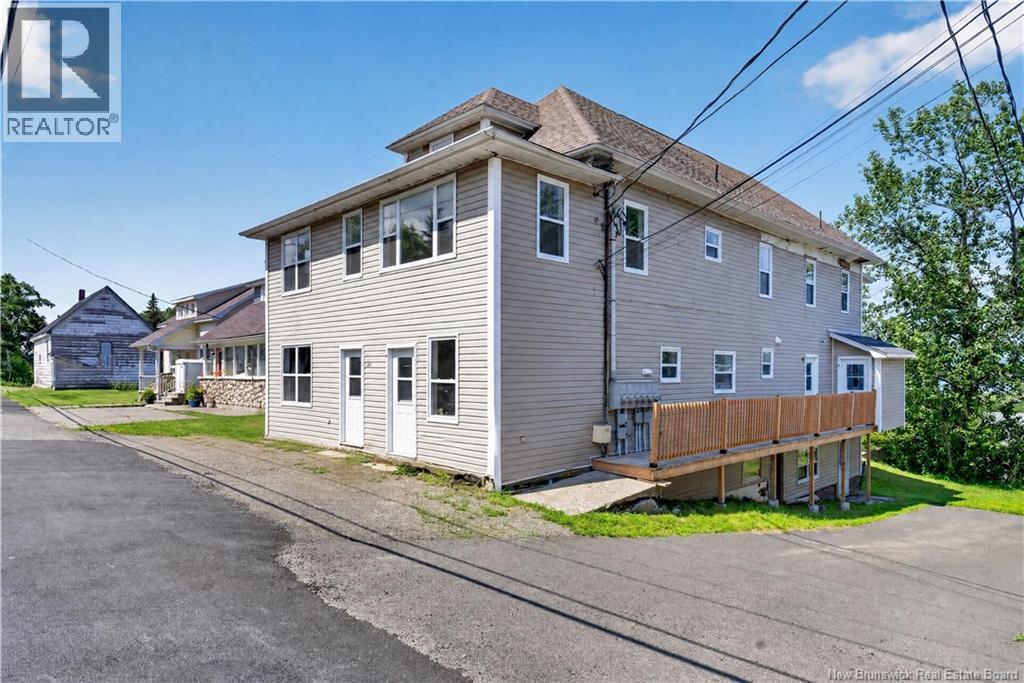 359-361 Victoria Street, Dalhousie, New Brunswick  E8C 2T8 - Photo 2 - NB144746