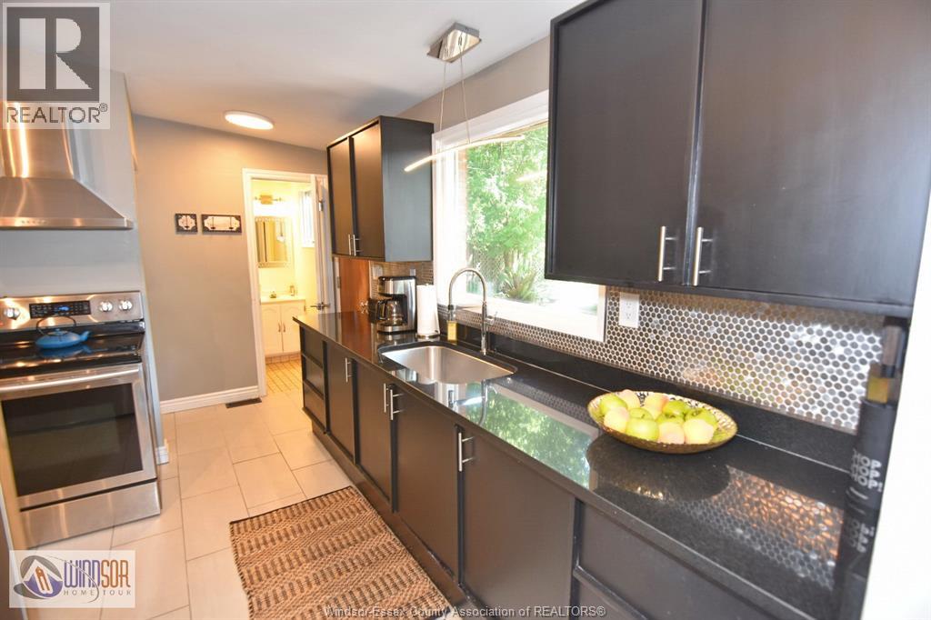 3490 St. Patricks Drive, Windsor, Ontario  N9E 3H4 - Photo 15 - 26018356
