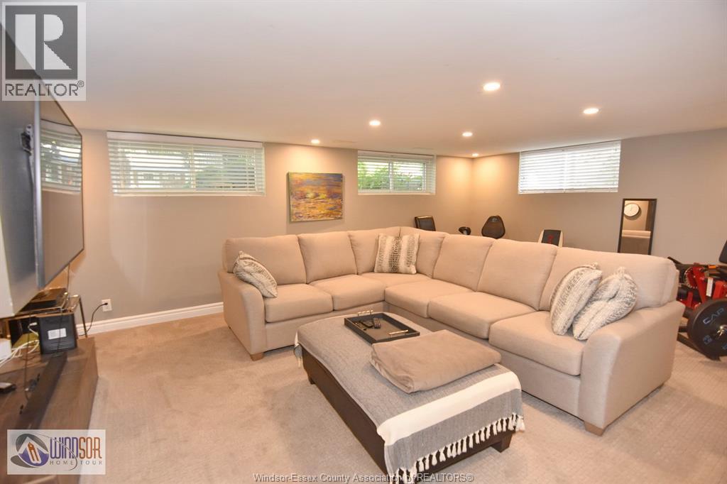 3490 St. Patricks Drive, Windsor, Ontario  N9E 3H4 - Photo 33 - 26018356