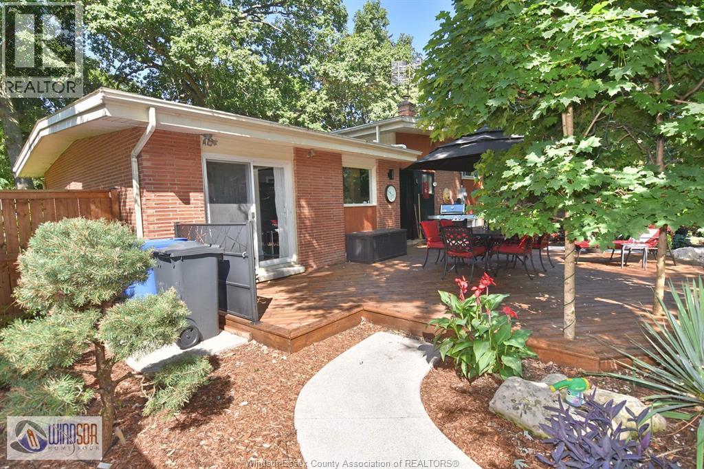 3490 St. Patricks Drive, Windsor, Ontario  N9E 3H4 - Photo 41 - 26018356
