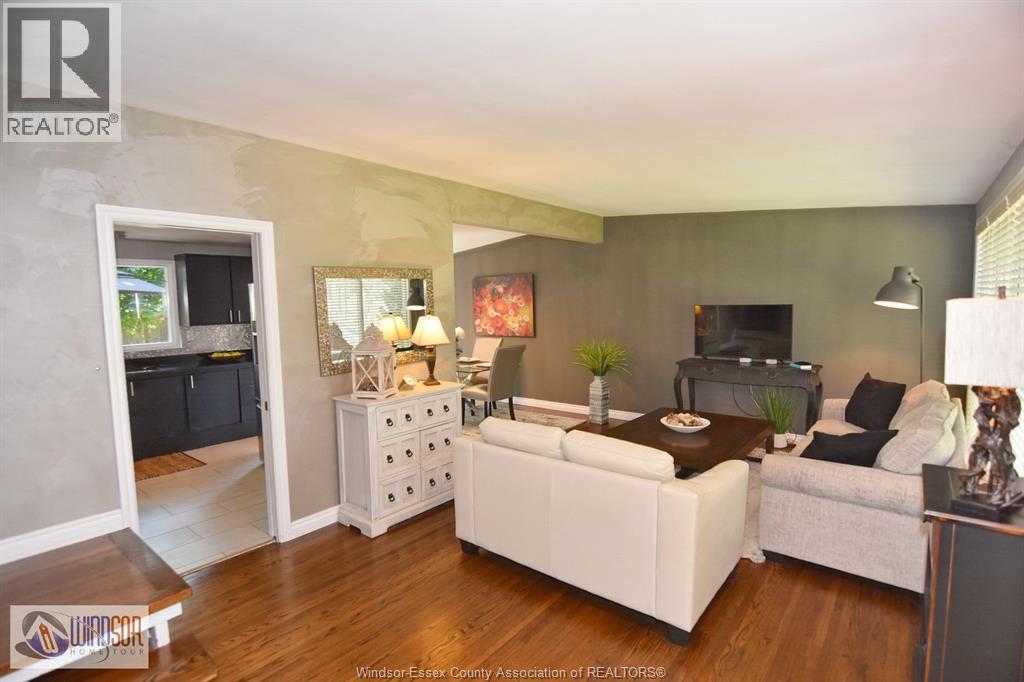 3490 St. Patricks Drive, Windsor, Ontario  N9E 3H4 - Photo 8 - 26018356