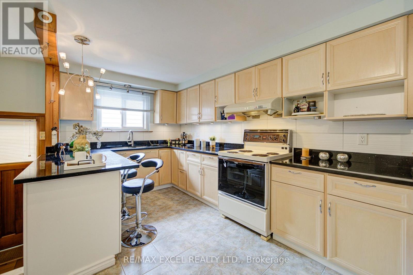 81 Amanda Drive, Toronto, Ontario  M1V 1C8 - Photo 14 - E13611268