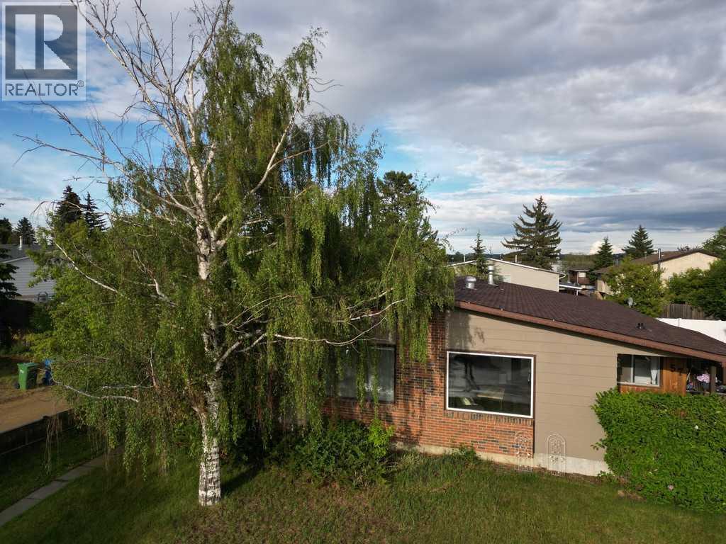 59 Nichols Crescent, Red Deer, Alberta  T4P 1P5 - Photo 1 - A2312575