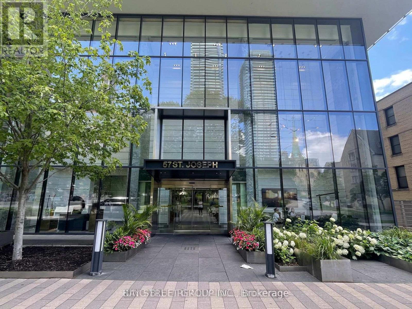 1019 - 57 St Joseph Street, Toronto, Ontario  M5S 0C5 - Photo 2 - C13618242
