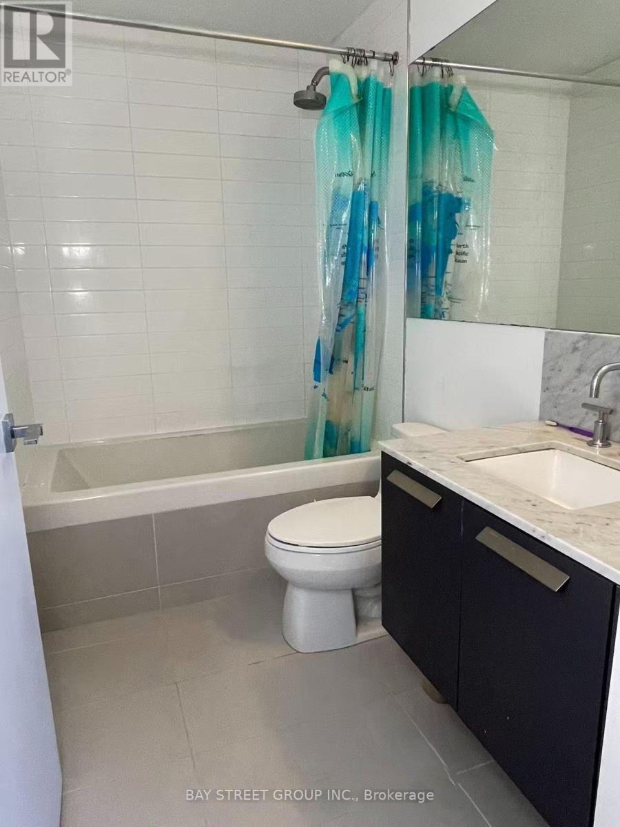 1019 - 57 St Joseph Street, Toronto, Ontario  M5S 0C5 - Photo 8 - C13618242