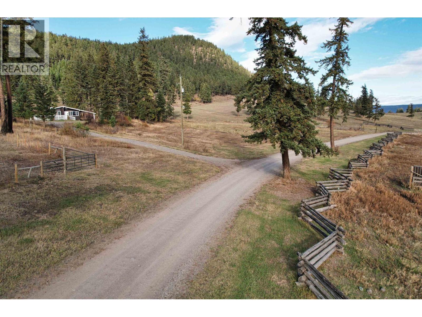 335 Salmon Road, Williams Lake, British Columbia V2G 5H5 - Photo 12 - C8080812