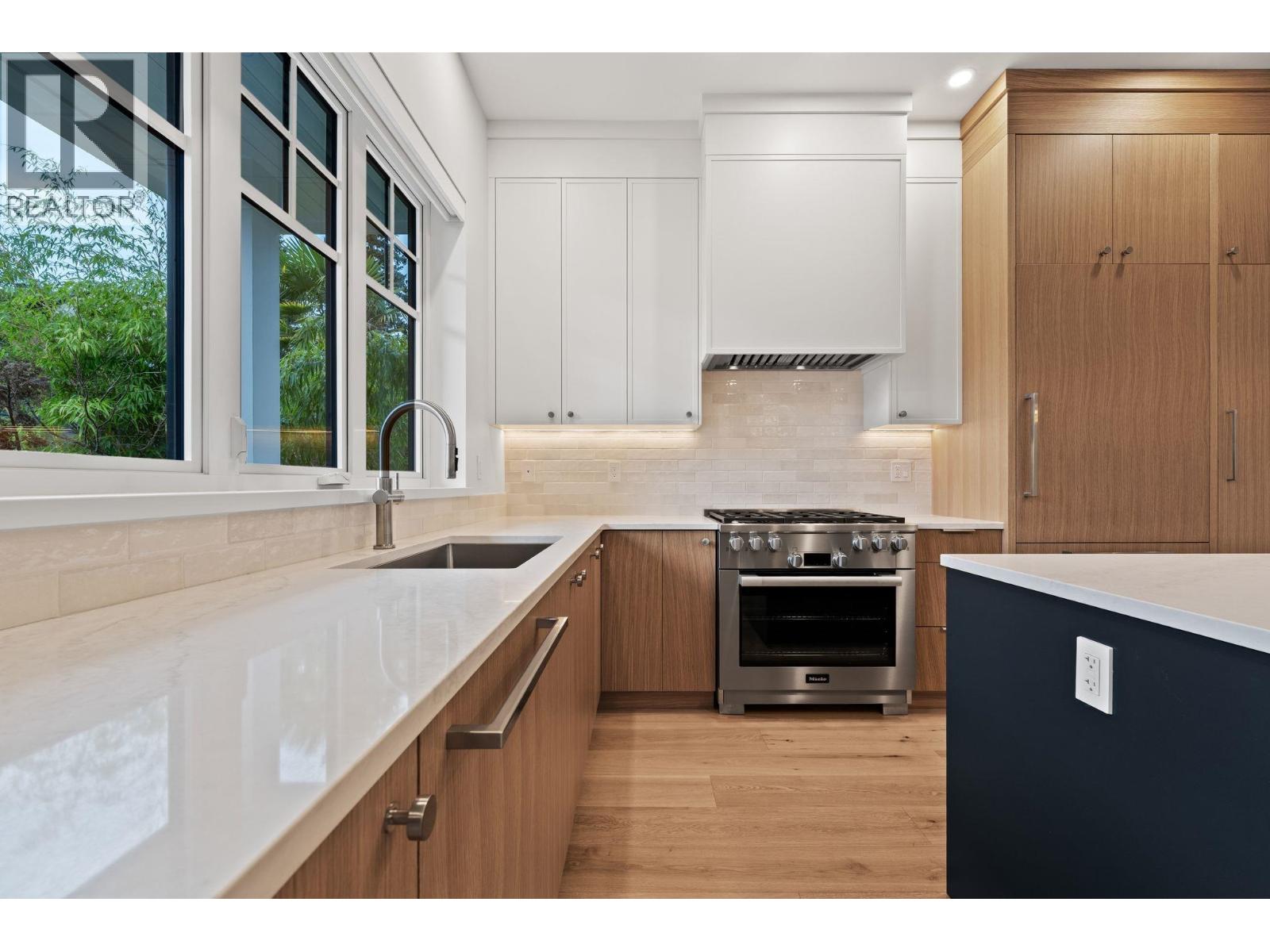 2 3919 W 18th Avenue, Vancouver, British Columbia  V6S 1B6 - Photo 10 - R3150575