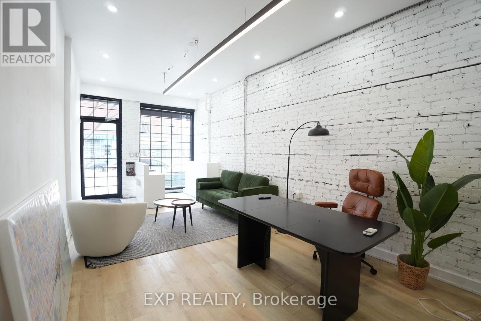 RETAIL - 1918 GERRARD STREET E, Toronto, Ontario