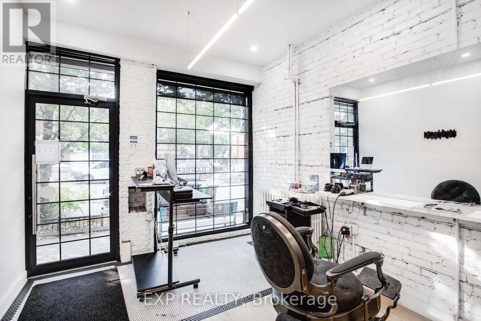 Retail - 1918 Gerrard Street E, Toronto, Ontario  M4L 2C1 - Photo 7 - E13618084
