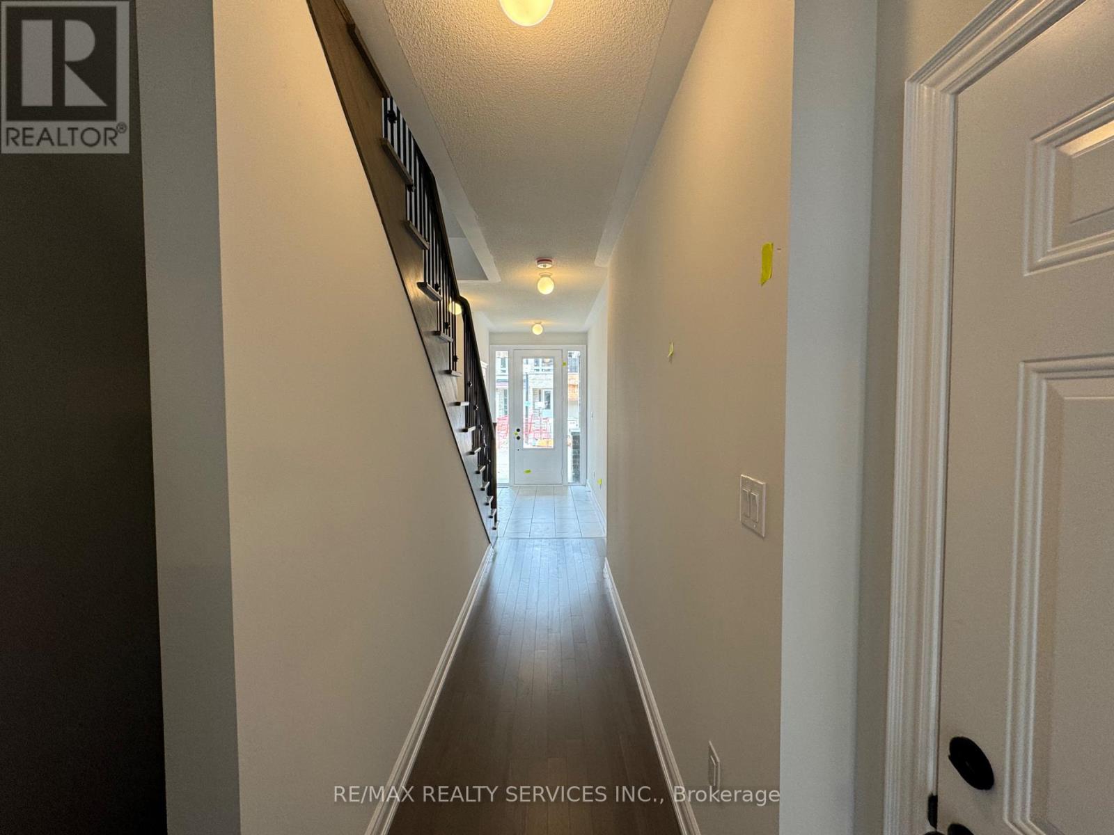 202 Tennant Circle, Vaughan, Ontario  L4H 5L4 - Photo 3 - N13618118