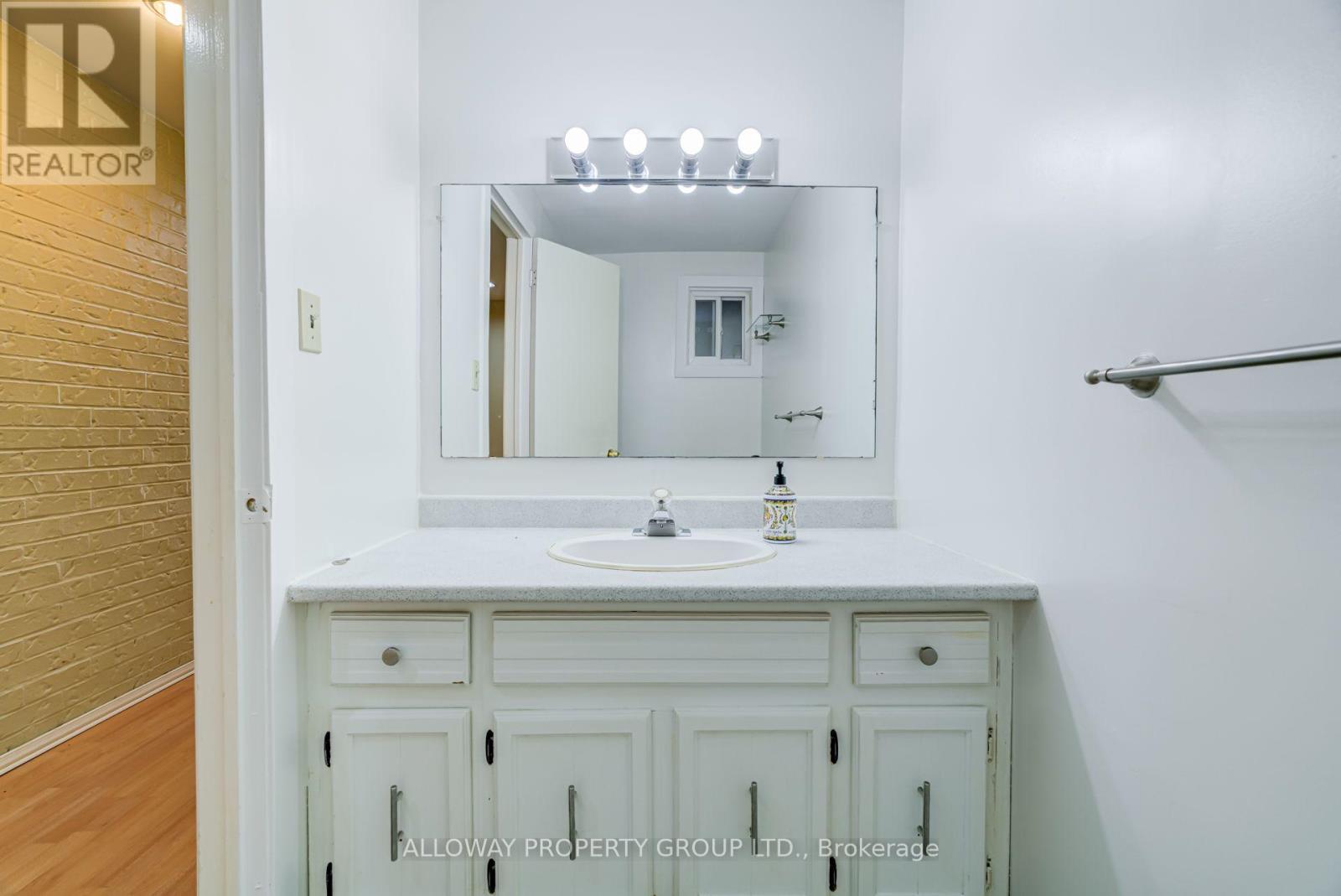 32 Reesorville Road, Markham, Ontario  L3P 3L2 - Photo 19 - N13618176