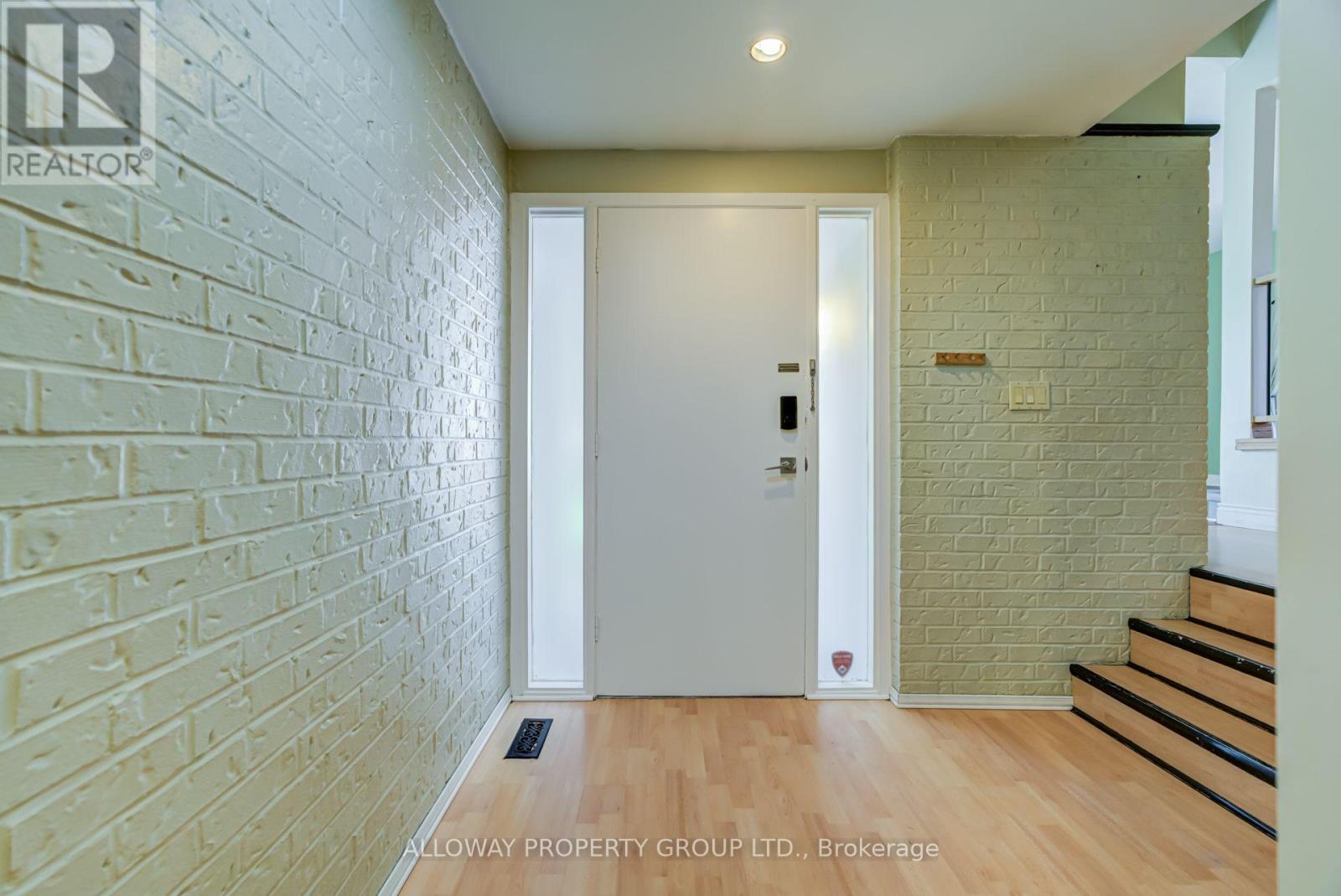 32 Reesorville Road, Markham, Ontario  L3P 3L2 - Photo 5 - N13618176