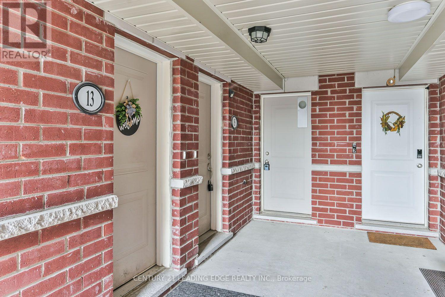 8 Villa Ada Drive, Markham, Ontario  L6B 1N7 - Photo 4 - N13618220